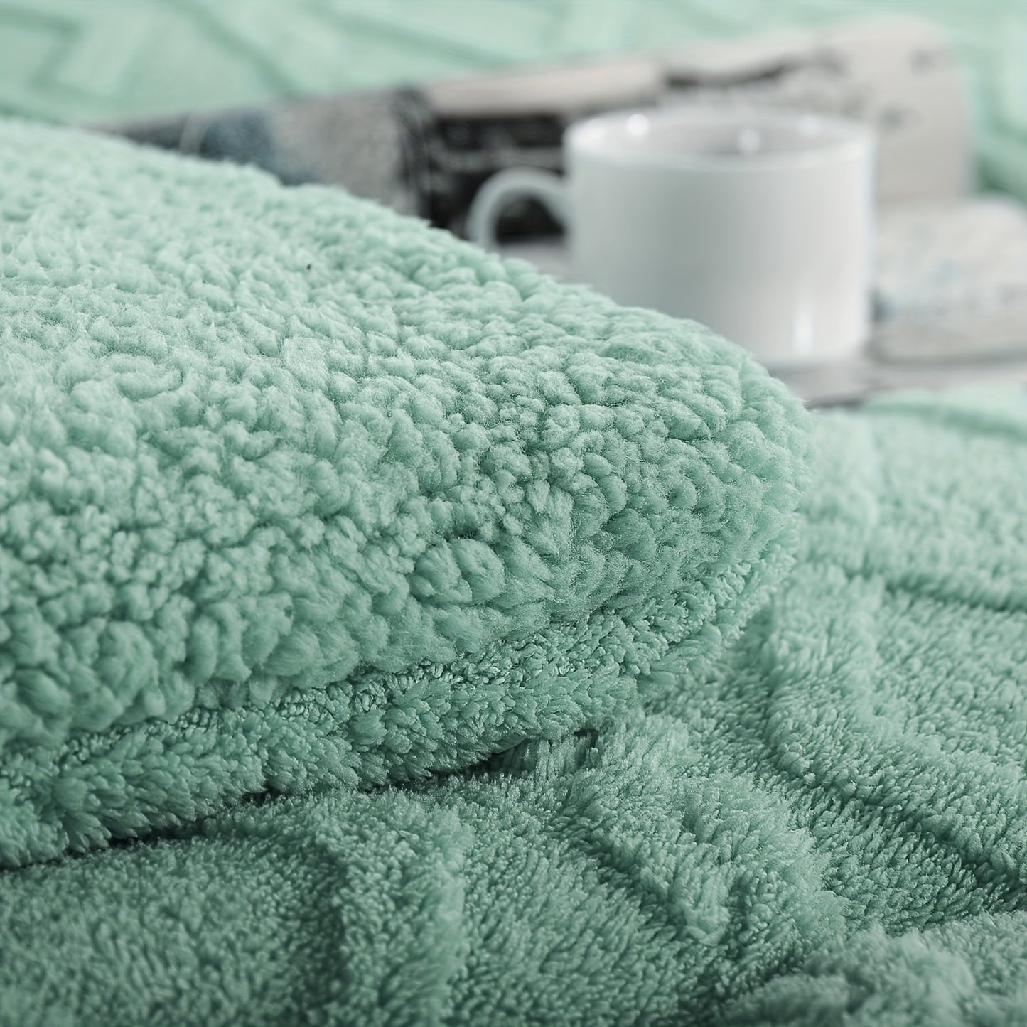 1 pz. Trapunta in Pile di Pelliccia Lussuosa - Biancheria da Letto Spessa, Calda e Ipoallergenica, Design Trapuntato Morbido per un Comfort Accogliente Tutto l'Anno, Trapunta Senza Copripiumino, Elementi Essenziali per la Camera da Letto, Comfort Domestic