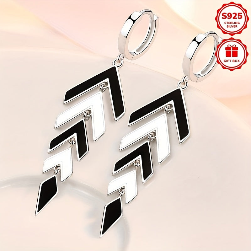 Orecchini a Lobo in Argento Sterling 925, Lucenti e Versatili, Semplici, Eleganti e Alla Moda, Perfetti per Abbigliamento Casual. Ideali come Regali per San Valentino, Festività, Compleanni o Gioielli per Vacanze al Mare