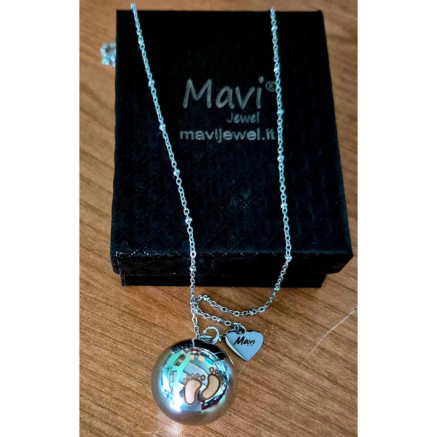 Collana chiama angeli con sfera incisa a laser