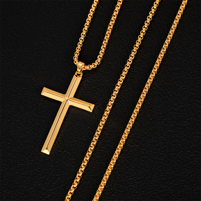 Questo elegante e raffinato collana con ciondolo da uomo è realizzata in argento 925 e placcata in oro 18 carati. Include una catena a scatola e un ciondolo a croce tridimensionale.