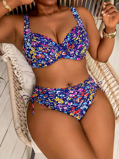 Nuovi set di costumi da bagno estivi e primaverili con bikini floreale separato alla moda, a vita alta e stile con arricciature, adatti a donne per spiaggia e abbigliamento casual.