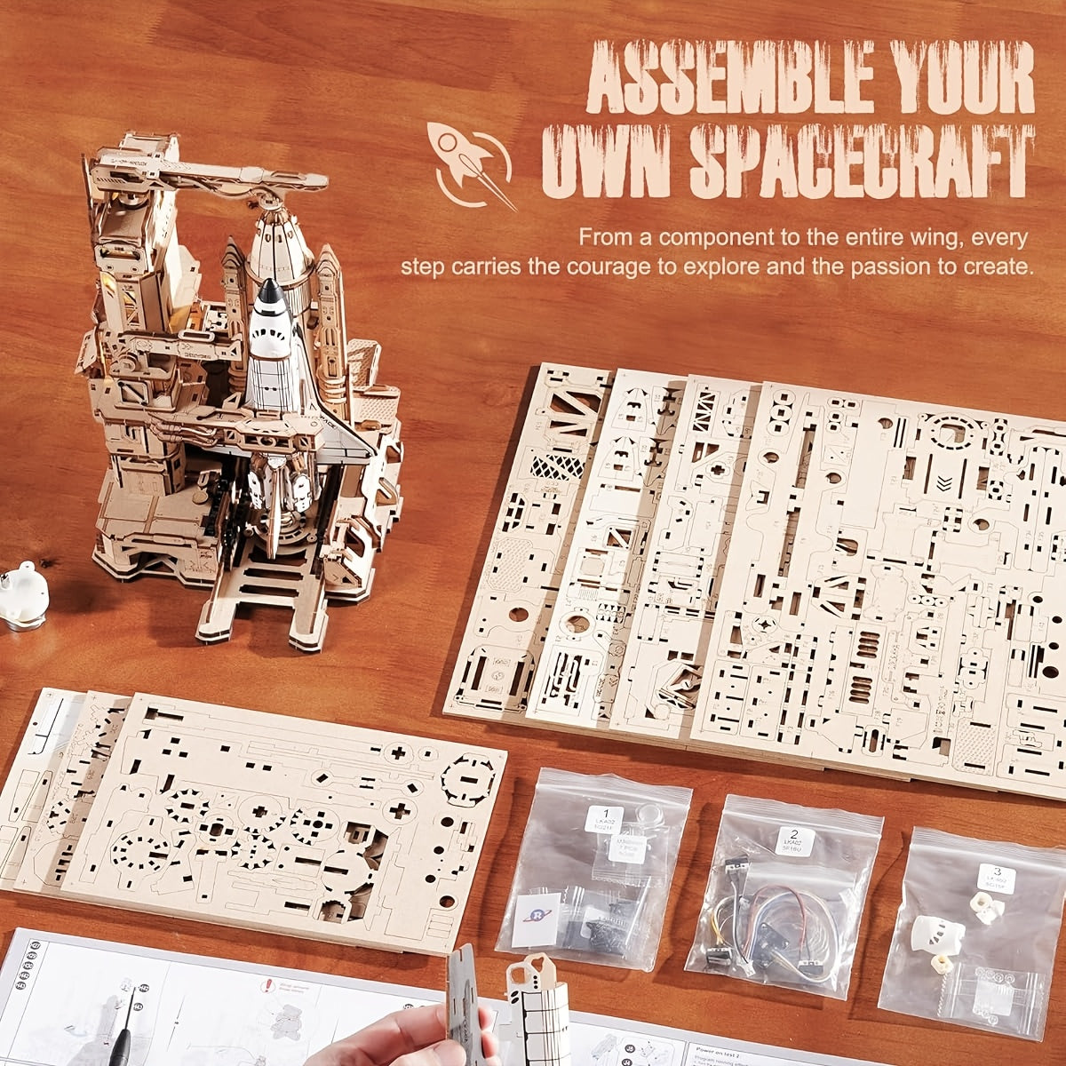 ROBOTIME Puzzle 3D in Legno Modellino Space Shuttle Kit di Assemblaggio - Base Meccanica Mobile, Regalo da Collezione Artigianale Creativo per Appassionati dello Spazio - Lka02