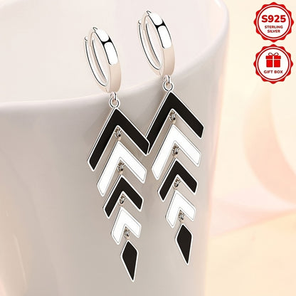 Orecchini a Lobo in Argento Sterling 925, Lucenti e Versatili, Semplici, Eleganti e Alla Moda, Perfetti per Abbigliamento Casual. Ideali come Regali per San Valentino, Festività, Compleanni o Gioielli per Vacanze al Mare