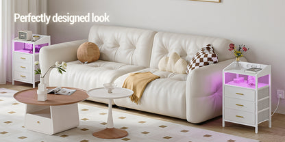Tavolino da comodino con luci LED e stazione di ricarica, tavolino laterale con 3 cassetti in tessuto e ripiani, con porte USB e prese, per camera da letto, soggiorno