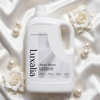 Detergente per bucato White Musk - Formato XXL 5 Litri - Fino a 200 Lavaggi - Senza Pittogrammi e Senza Conservanti MIT / BIT / CMIT - Efficace in Lavaggio a Freddo e a Ciclo Breve - White Musk - LUXALIA