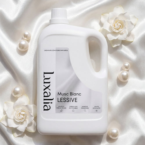 Detergente per bucato White Musk - Formato XXL 5 Litri - Fino a 200 Lavaggi - Senza Pittogrammi e Senza Conservanti MIT / BIT / CMIT - Efficace in Lavaggio a Freddo e a Ciclo Breve - White Musk - LUXALIA
