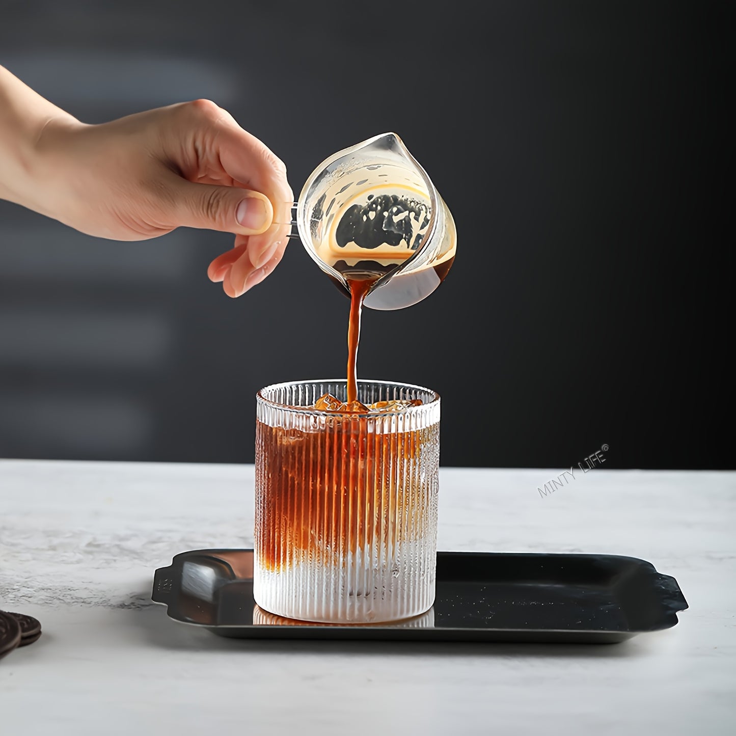 Magazzino Locale, 8pz Bicchieri in Vetro con Design a Righe Verticali Giapponesi, Realizzati in Vetro Borosilicato, Adatti per Bevande Calde e Fredde, Lavabili in Lavastoviglie, 350ml/12oz, Ideali per Whisky, Cocktail, Caffè, Tè, Succo e Bevande Fredde. P