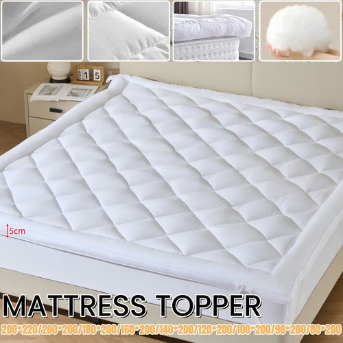 Coprimaterasso Sottile di Lusso con Fascie Elastiche agli Angoli, Tessuto Traspirante, Imbottitura in Poliestere 1000GSM, Comodo e Caldo, Lavabile in Lavatrice, Bianco, Design Trapuntato a Quadri Diamantati, Misura Matrimoniale, Design a Scatola