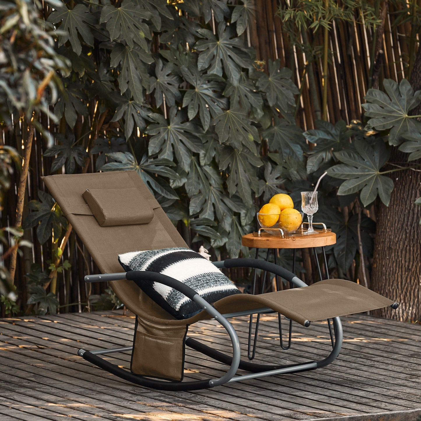 1 Pezzo Lettino Prendisole Lettino da Giardino Sdraio Relax Sedia a Dondolo da Esterno con Cuscino Poggiatesta Superficie Ergonomica Tessuto Resistente agli Agenti Atmosferici Struttura in Metallo Tasca Laterale Portata Massima 150 kg Terrazza Balcone Gia