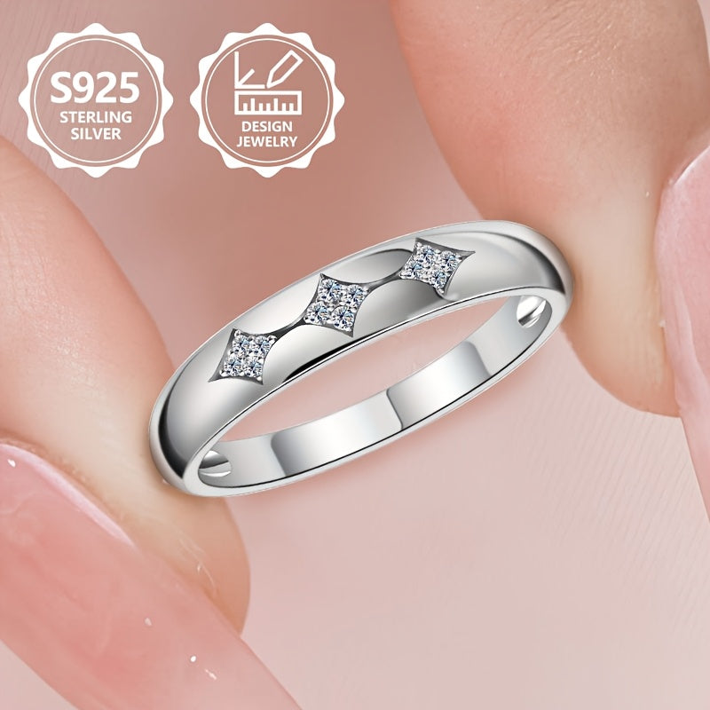 Anello da donna in argento sterling 925, squisito e alla moda, elegante e raffinato, intarsiato con zirconi cubici sintetici scintillanti, anello di gioielleria da donna di alto valore, adatto per viaggi di vacanza, uso quotidiano, un regalo commemorativo