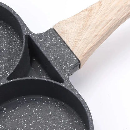 Padella Antiaderente a 4 Fori in Alluminio Perfetta per Uova Pancake Hamburger o Frittate