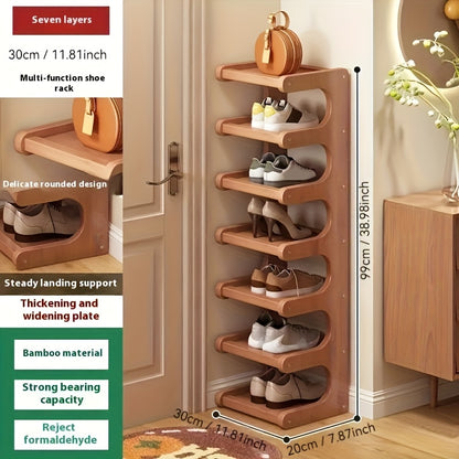 Un scarpiera compatto a 7 ripiani progettato per gli angoli delle case, dormitori o case in affitto, massimizzando l'efficienza dello stoccaggio. Questi armadietti per scarpe si adattano bene in vari tipi di stanze