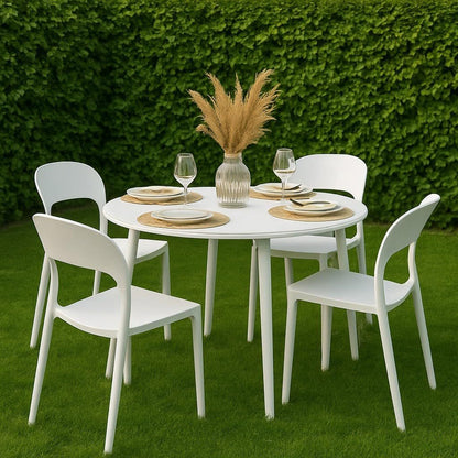 Baroni Home Set 4 Sedie in Plastica Bianca – Sedie Impilabili, Pronte all’Uso Senza Montaggio, Facili da Pulire, con Piedini Antiscivolo per Maggiore Stabilità – Ideali per Cucina, Soggiorno, Sala da Pranzo, Giardino, Terrazzo o Balcone – Sedute Comode e