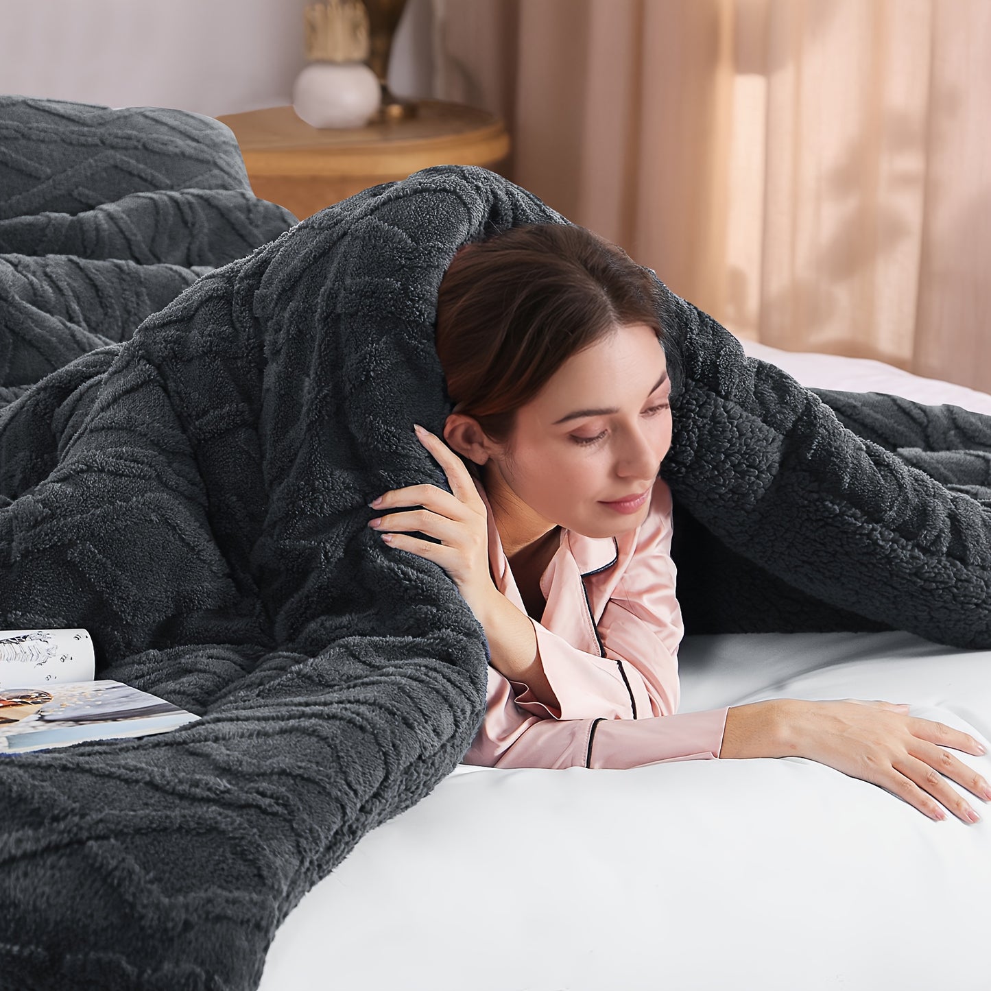 1 pz. Trapunta in Pile di Pelliccia Lussuosa - Biancheria da Letto Spessa, Calda e Ipoallergenica, Design Trapuntato Morbido per un Comfort Accogliente Tutto l'Anno, Trapunta Senza Copripiumino, Elementi Essenziali per la Camera da Letto, Comfort Domestic