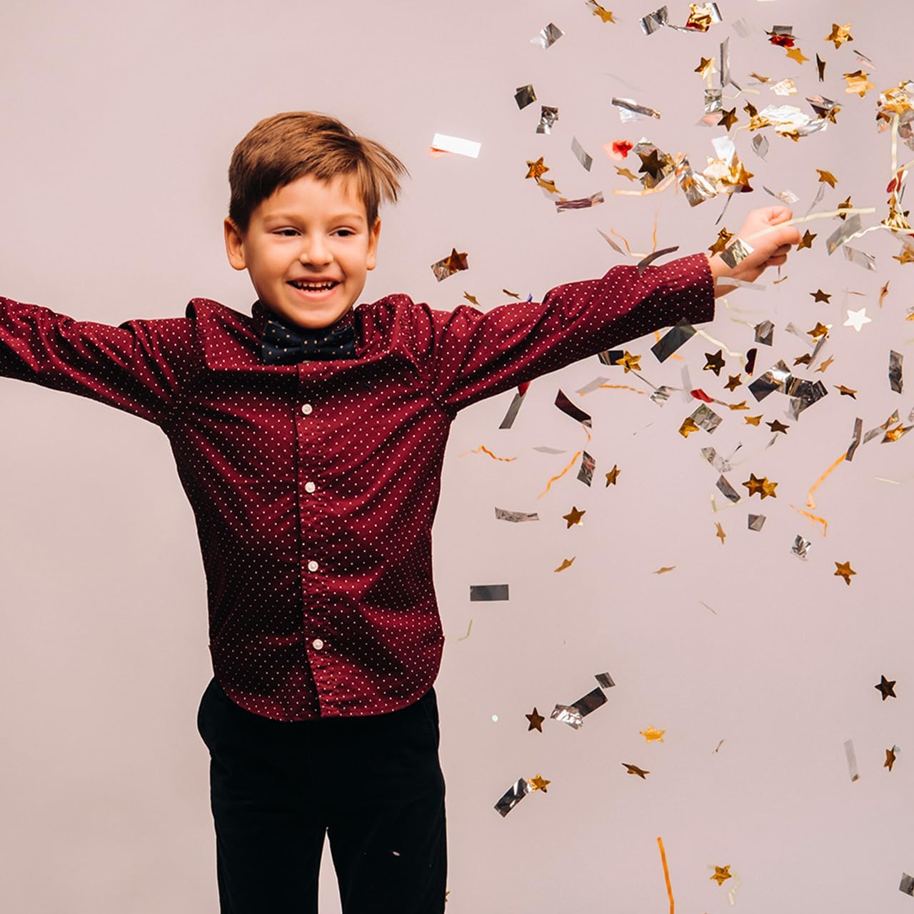 SPARKLERS CLUB Cannone per Coriandoli 28Cm Portata 5-8 Metri - Ideale per Halloween, Natale, Matrimoni, Compleanni, Feste - High-End, Sicuro, Durevole - Effetto Speciale Garantito (Gold Star, 10, Cannoni)