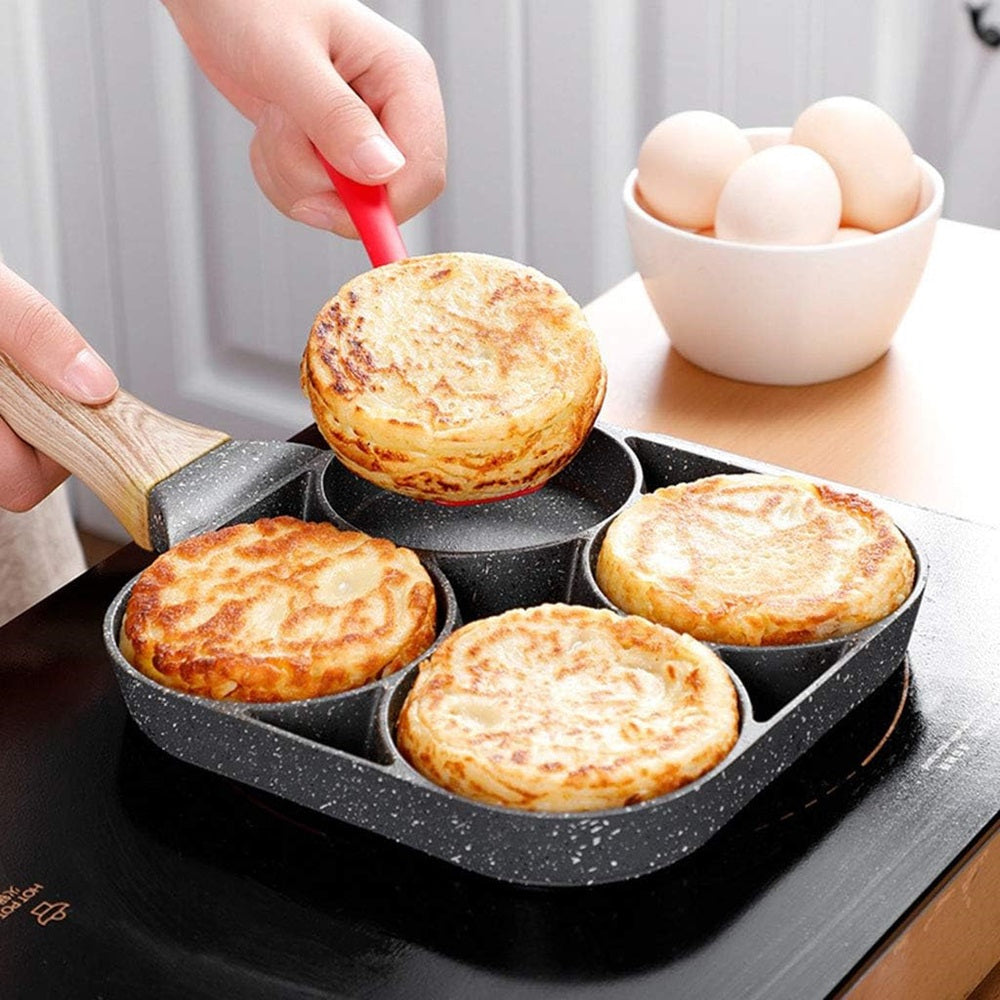 Padella Antiaderente a 4 Fori in Alluminio Perfetta per Uova Pancake Hamburger o Frittate