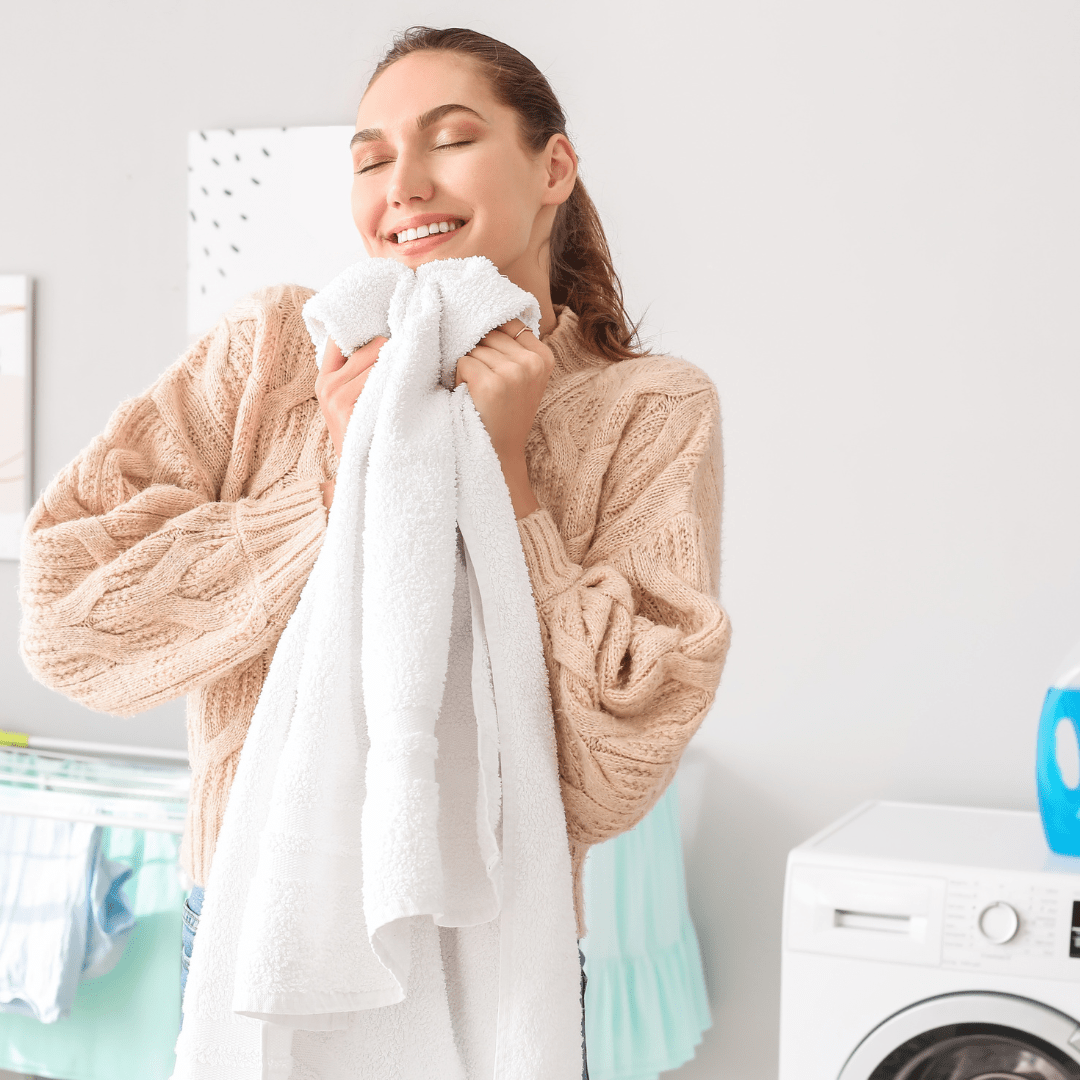 Detergente Liquido Professionale Tradizionale di Marsiglia 5L, Formula Concentrata per Biancheria Bianca e Colorata, 90 Lavaggi, Sapone Naturale per un Bucato Pulito e Cura