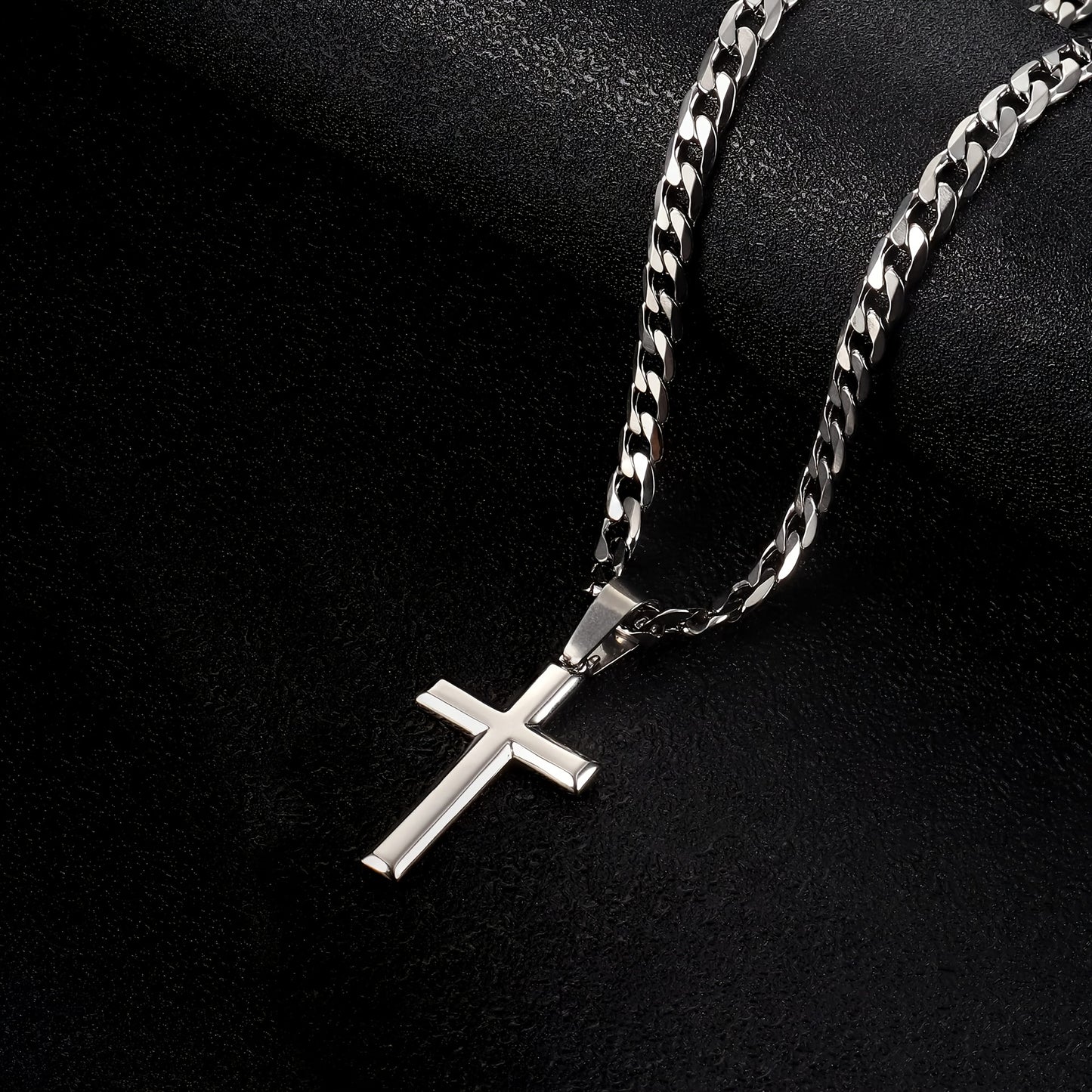 Magazzino Locale, Collana con Ciondolo in Argento 925 per Uomo, Catena Cubana da 5 mm con Croce Raffinata, Peso Totale del Prodotto (25.29G). Stile Street Party alla Moda, Regalo per Uomo, Regalo per la Festa del Papà, Regalo per il Partner, con Confezion