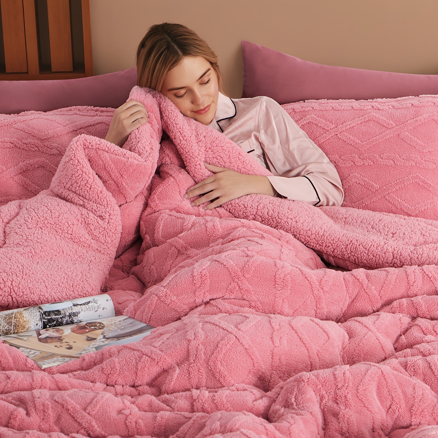 1 pz. Trapunta in Pile di Pelliccia Lussuosa - Biancheria da Letto Spessa, Calda e Ipoallergenica, Design Trapuntato Morbido per un Comfort Accogliente Tutto l'Anno, Trapunta Senza Copripiumino, Elementi Essenziali per la Camera da Letto, Comfort Domestic