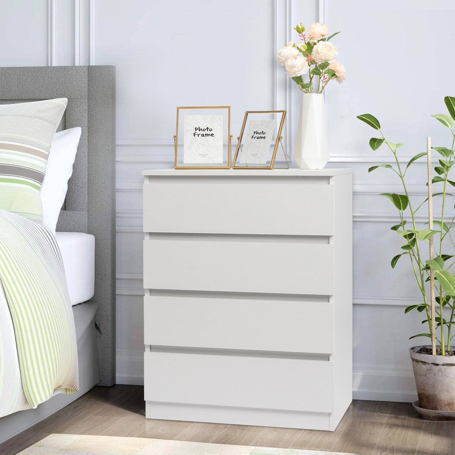 Comò OUTOPEE a 4 Cassetti, Cassettiera in Legno, Moderna Unità di Archiviazione Ampia, Comodino per Camera da Letto, Ufficio, Soggiorno, Bianco