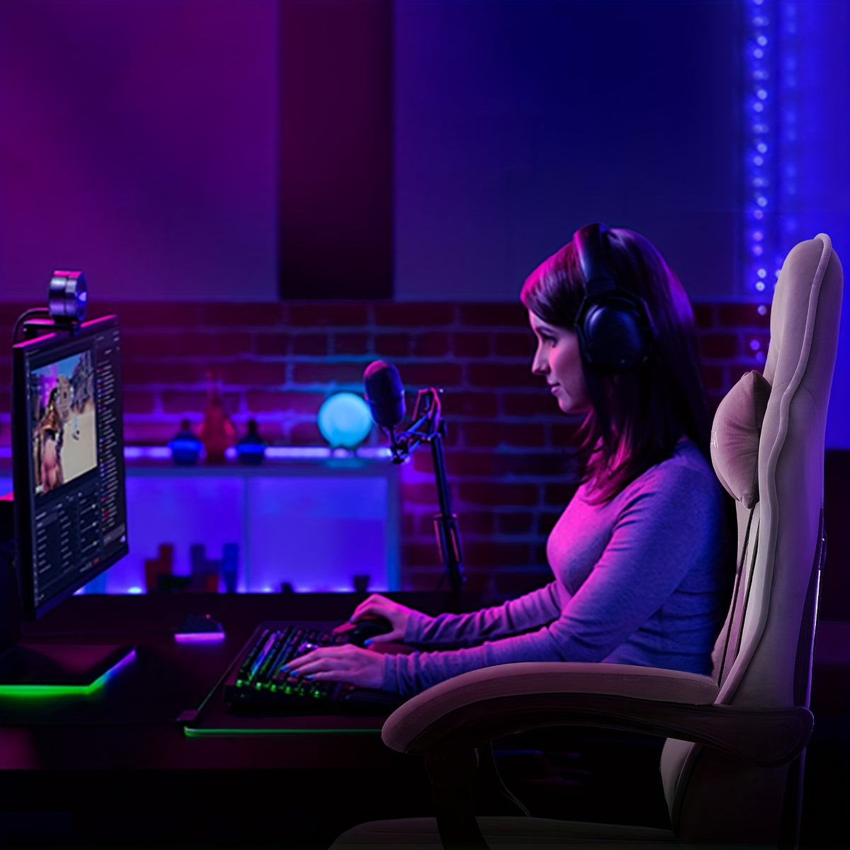 Sedia gaming, velluto per gaming e postazione PC – vista dettagliata 2